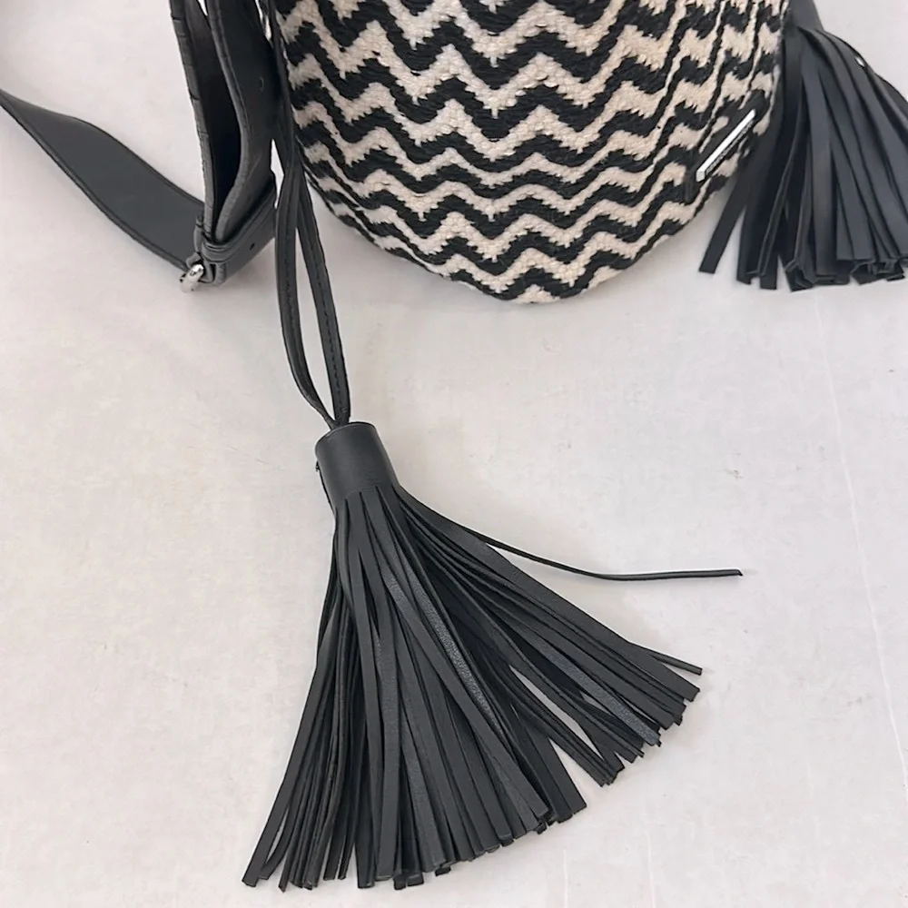Rebecca Minkoff Sol Knit Bucket Bag like new!